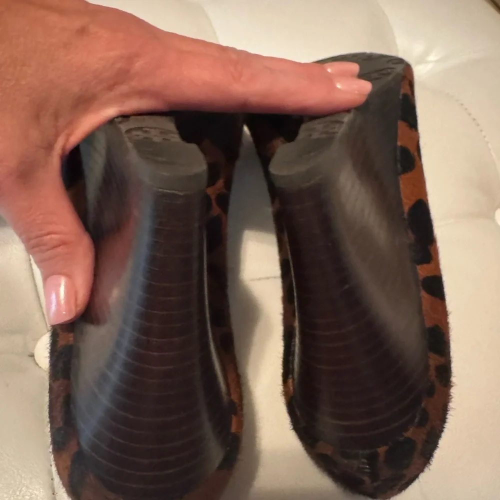 Tory Burch Leopard Print Wedges - Picture 7 of 9